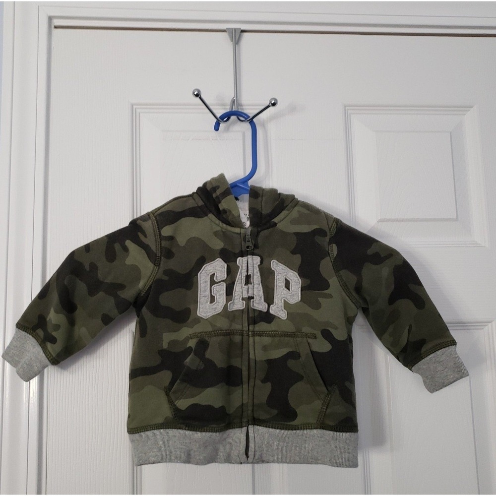 Gap Toddler Baby Size 12/18 Months. Camo Hoodie